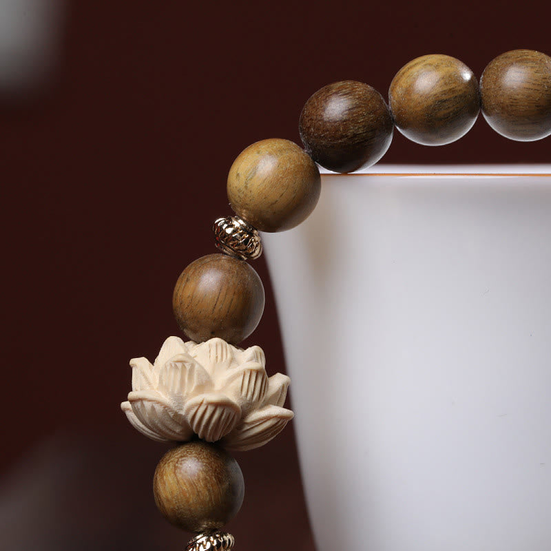 KarmaRipple's Green Sandalwood Boxwood Lotus Soothing Bracelet p6